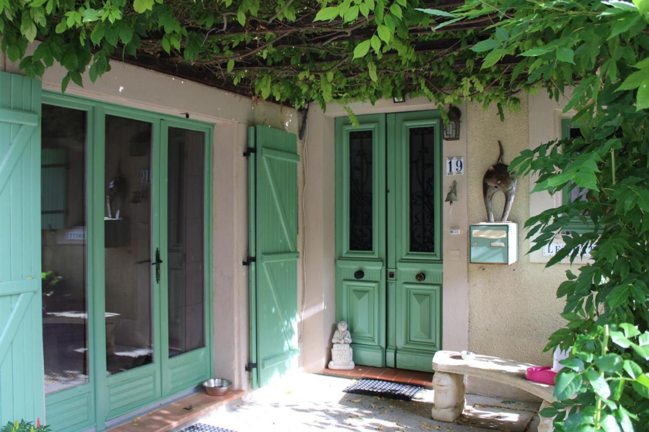 Le Chat Botte - Vankantiehuis In Languedoc-Roussillion Bed & Breakfast Routier Exterior foto