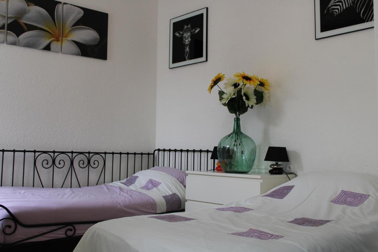 Le Chat Botte - Vankantiehuis In Languedoc-Roussillion Bed & Breakfast Routier Exterior foto